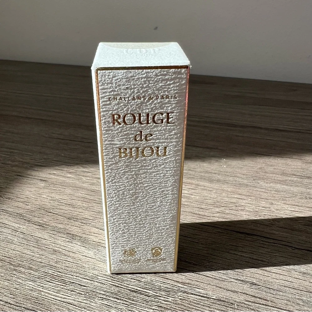 Korean Beauty Challans de Paris Rouge de Bijou Jewel Shine Lipstick